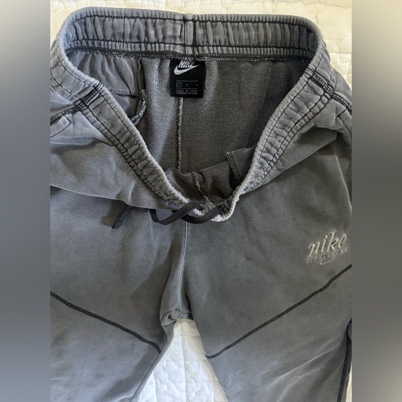 Nike gray sports athletic sweatpants, distressed men size large bottoms - Picture 4 of 7